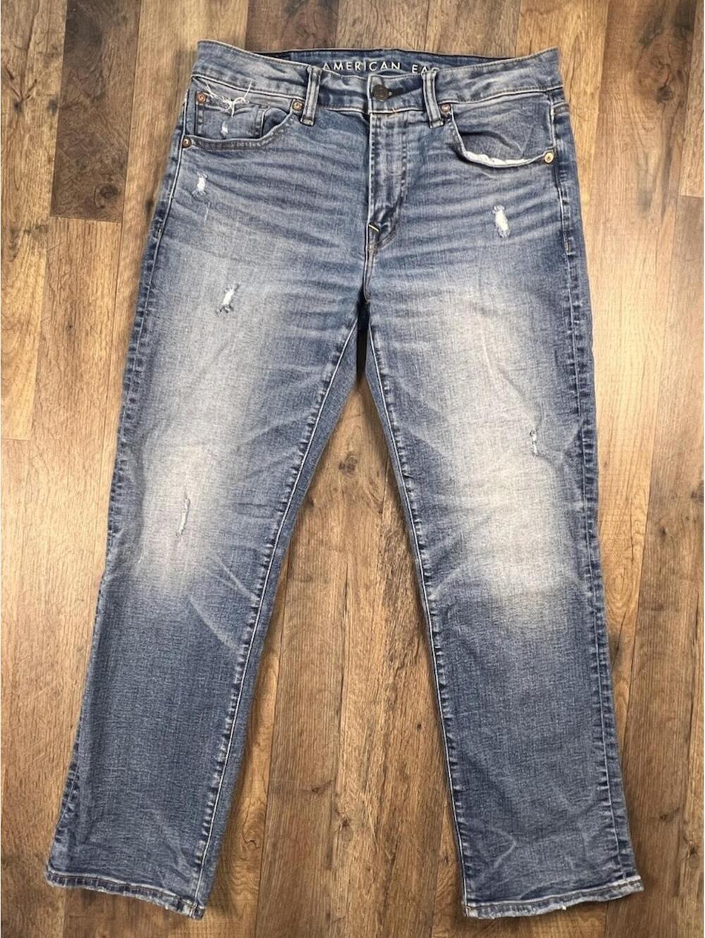 American Eagle 31 x 30 Men's AE AirFlex+ Slim Straight Jean Distressed Worn